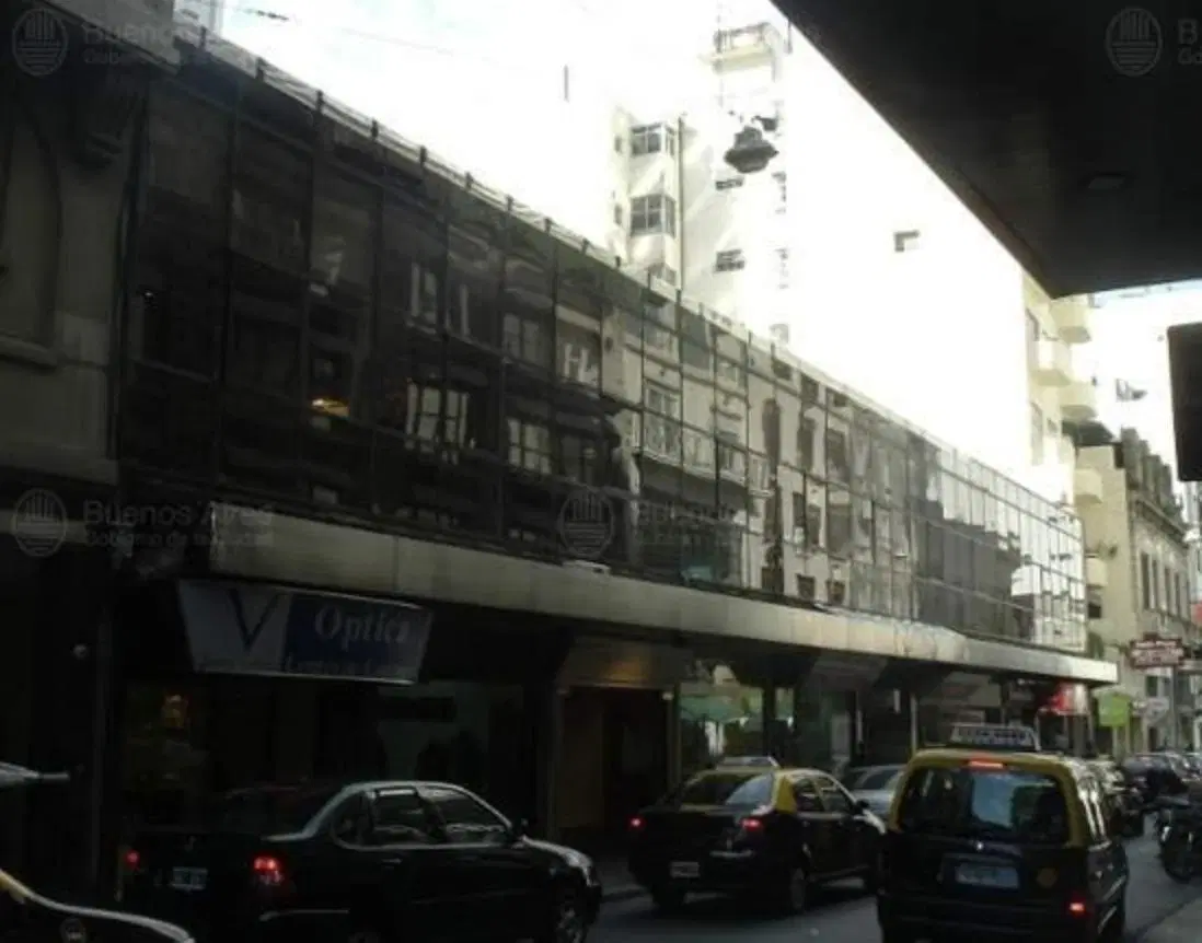 Edificio en venta - Retiro - 3588 m2 -2 locales + oficinas 2