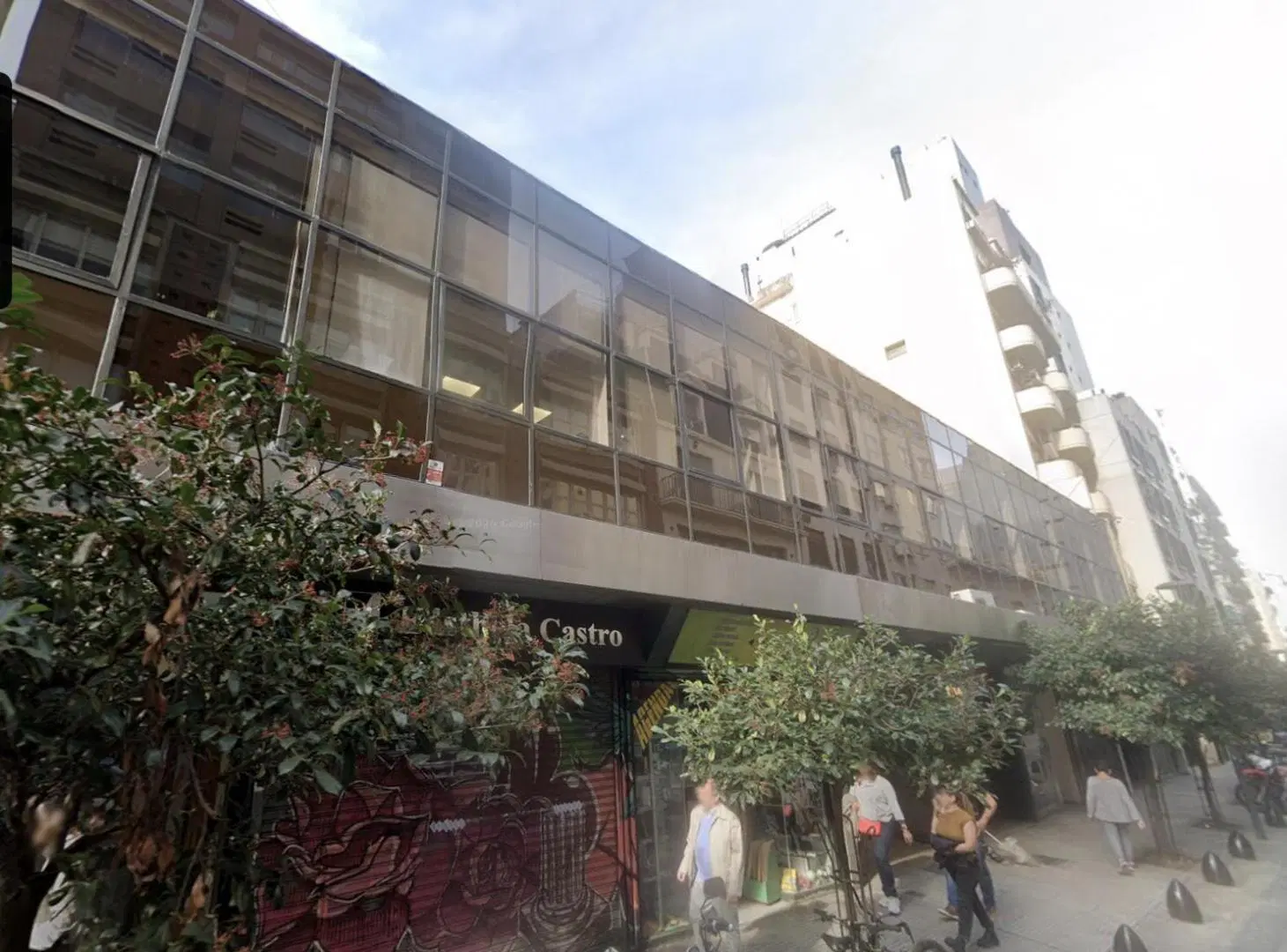 Edificio en venta - Retiro - 3588 m2 -2 locales + oficinas 5