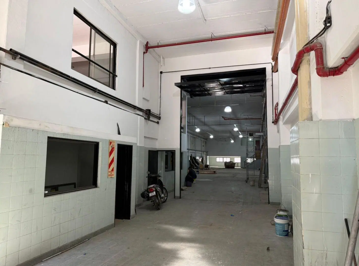 Depósito en alquiler de 2100 m2 en Parque Patricios 2