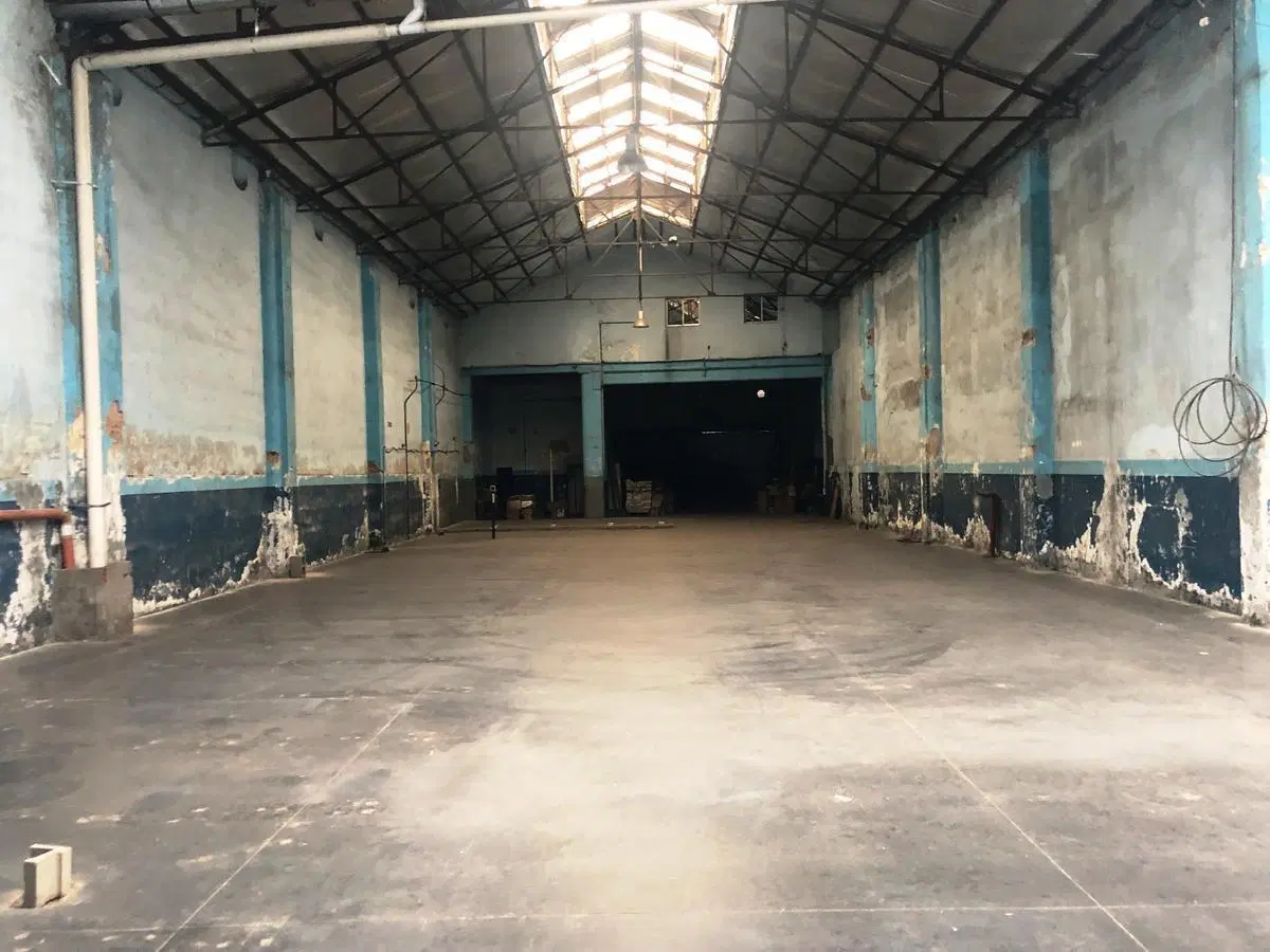 Depósito en  Constitución 6