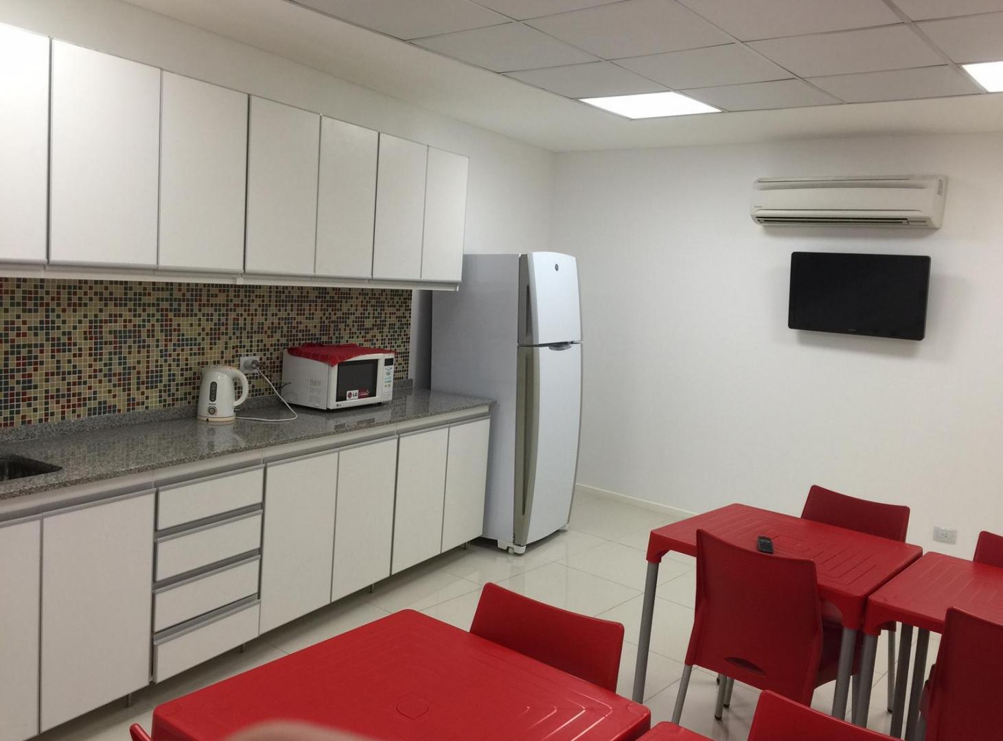 Foto de Edificio Comercial con depositos 900 m2, imagen 2