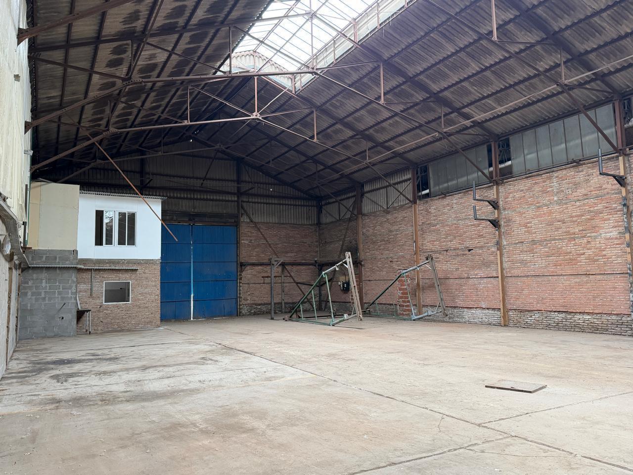 Foto de Alquiler Depósito de 1600 mts cubiertos Parque Industrial Quilmes PIUIQ, imagen 3