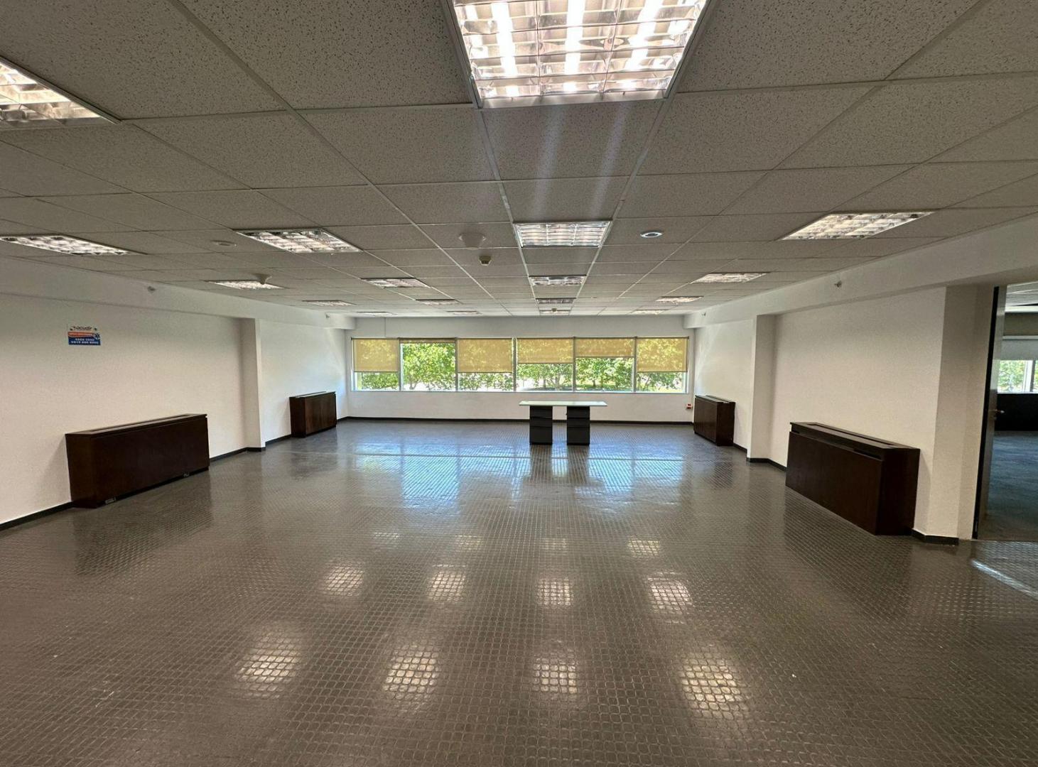 Foto de Oficina en alquiler - Puerto Madero - 200 m2 - 2 cocheras., imagen 1