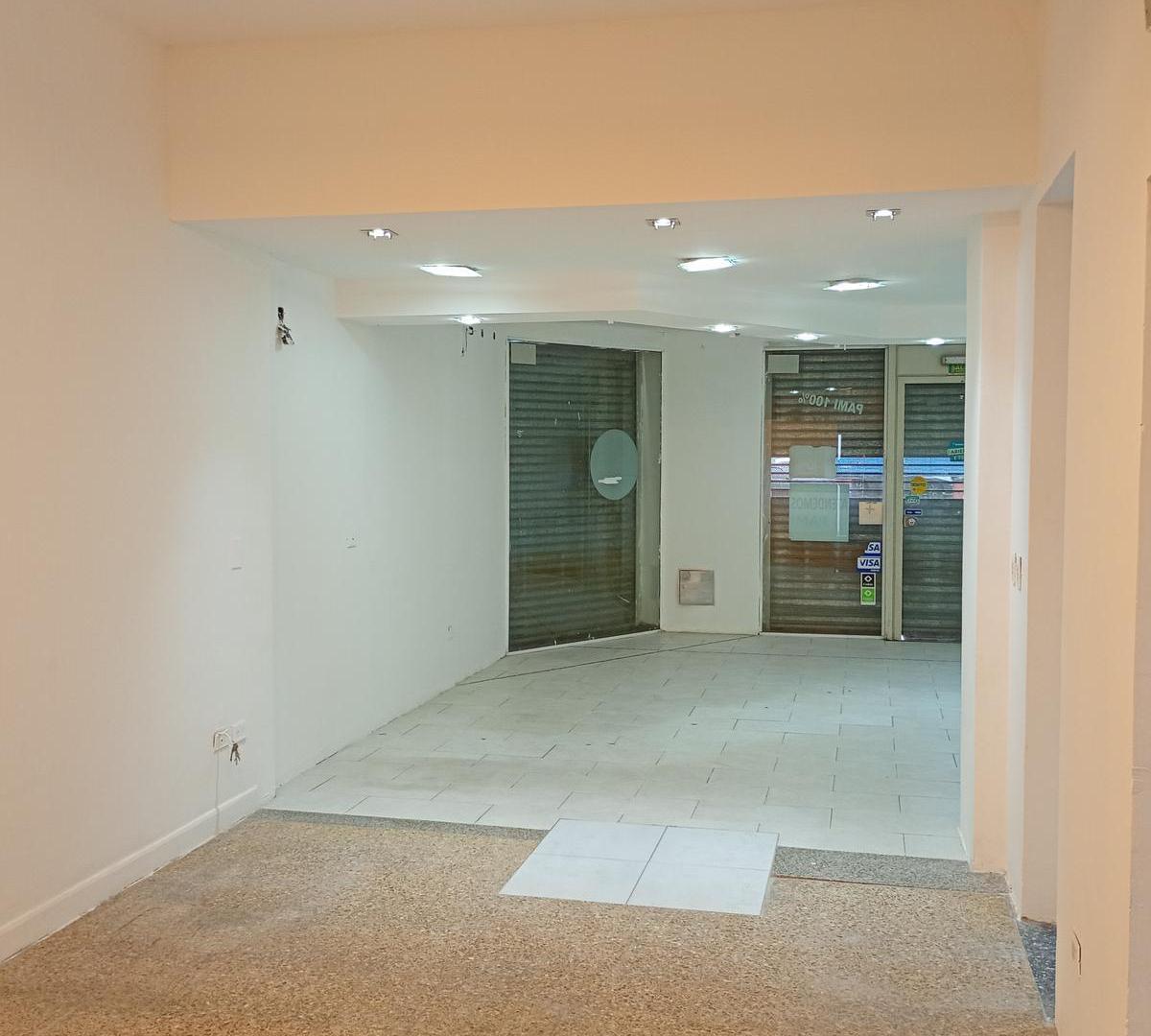 Foto de Local 200m2 -ideal Consultorios-Centro Medico-Oficinas-Quilmes Oeste, imagen 3