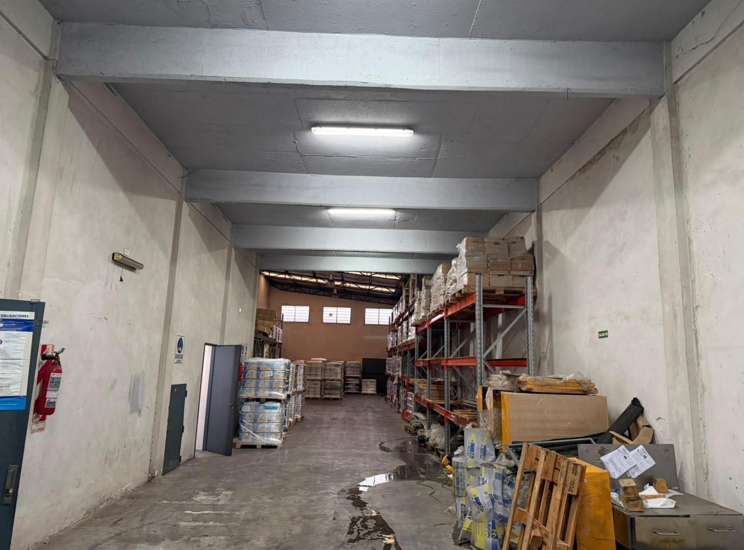 Foto de Depósito 320m2,Pompeya Oficinas, imagen 2