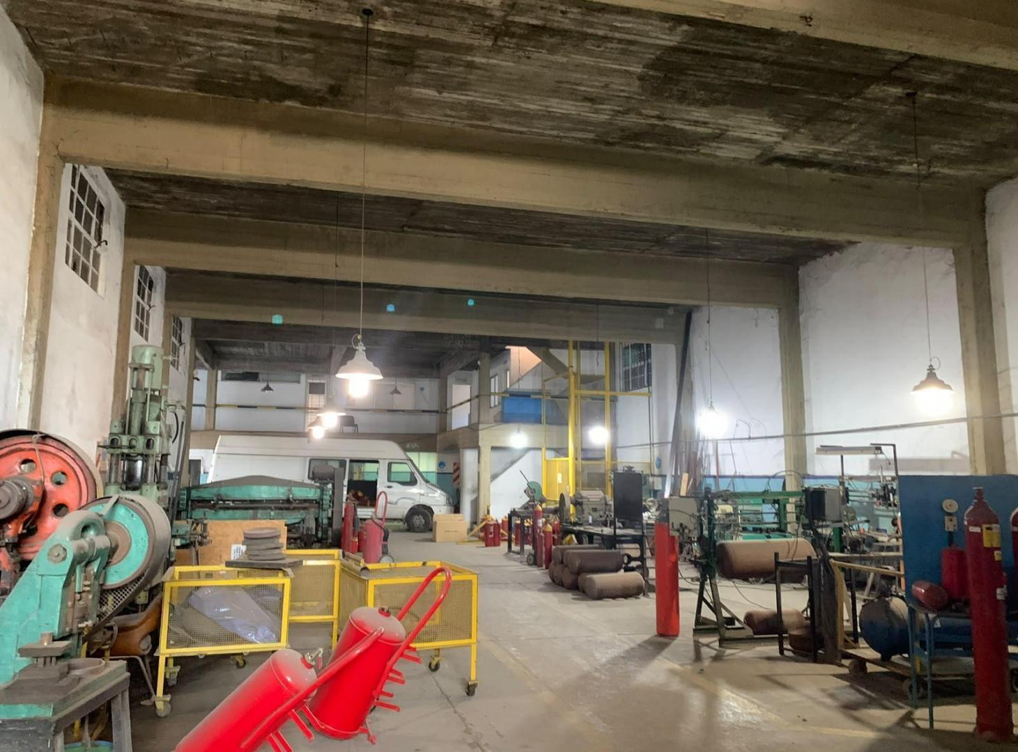 Foto de Depósito en Venta y Alquiler - Jose Leon Suarez, imagen 2