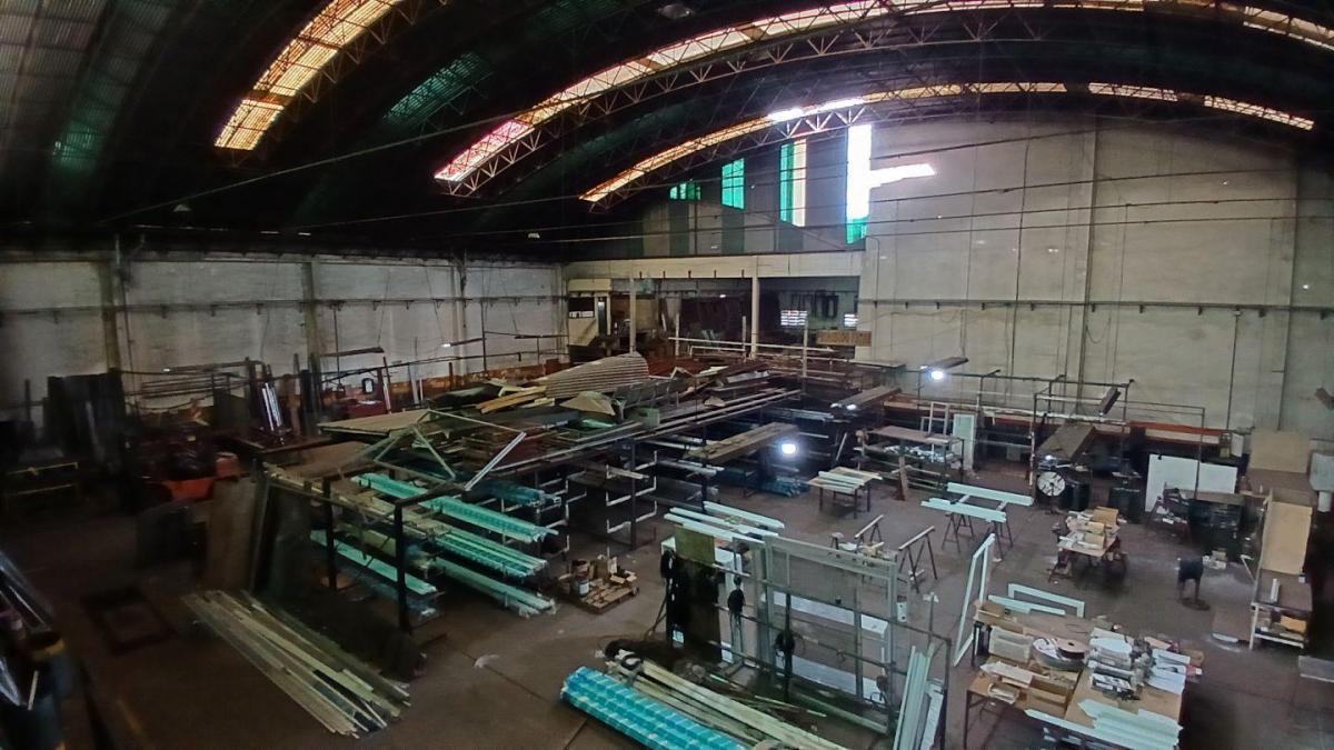 Foto de Depósito de 3700 m2 en Venta - Ciudadela Tres de Febrero, imagen 1