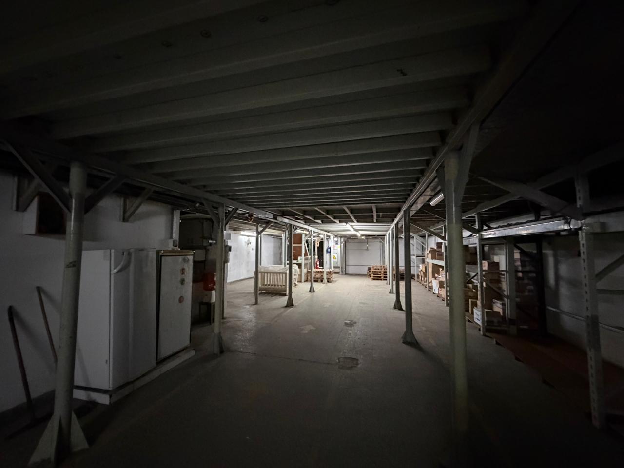 Foto de Depósito - 896 m2 - Wilde, imagen 2