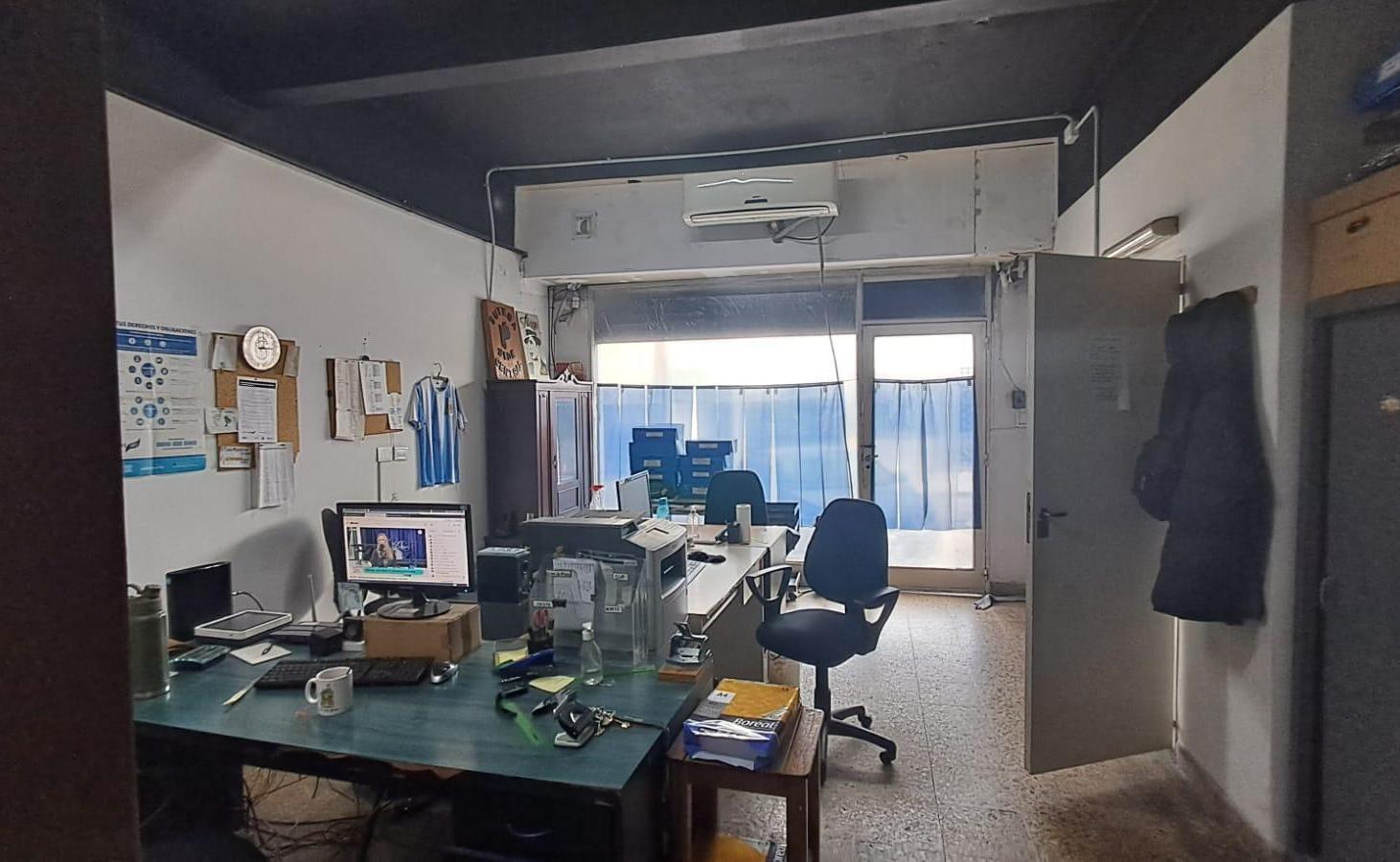 Foto de Depósito con Local comercial 346m2, imagen 3