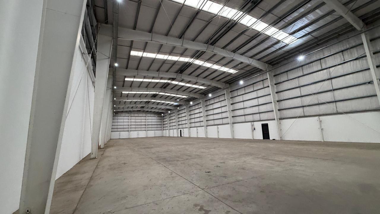 Excelente Deposito 7.000 Mts cubiertos Parque Industrial Burzaco