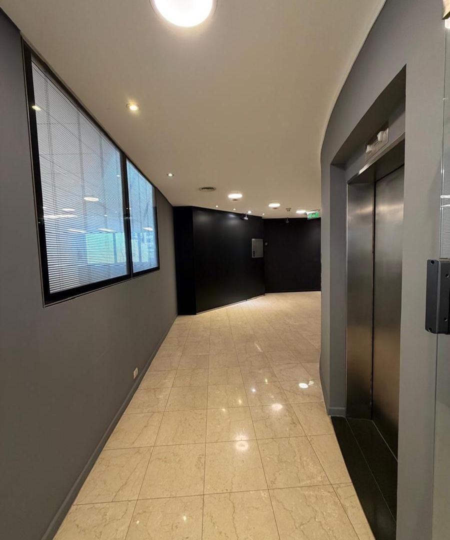 Foto de Oficina en alquiler - 226 m2 - 3 cocheras-, imagen 4