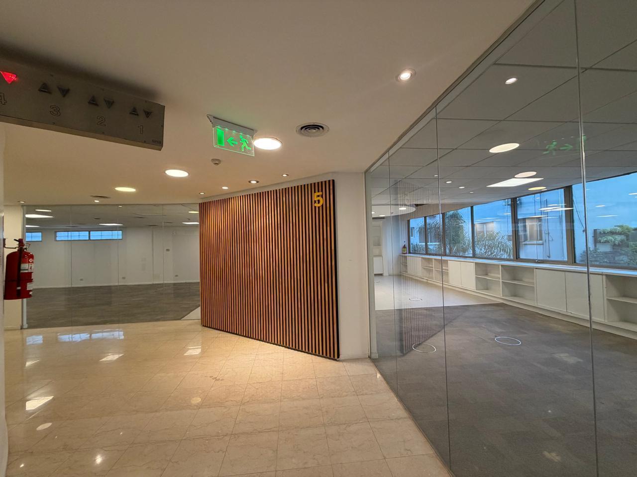 Foto de Oficina en alquiler - 584 m2 - 6 cocheras., imagen 1