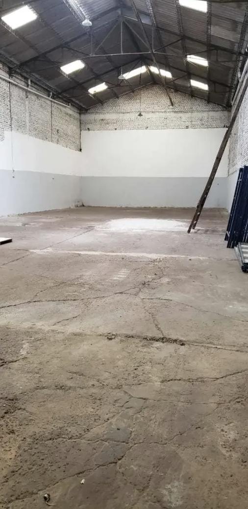 Foto de Depósito en alquiler - 280 m2 - Wilde, imagen 4