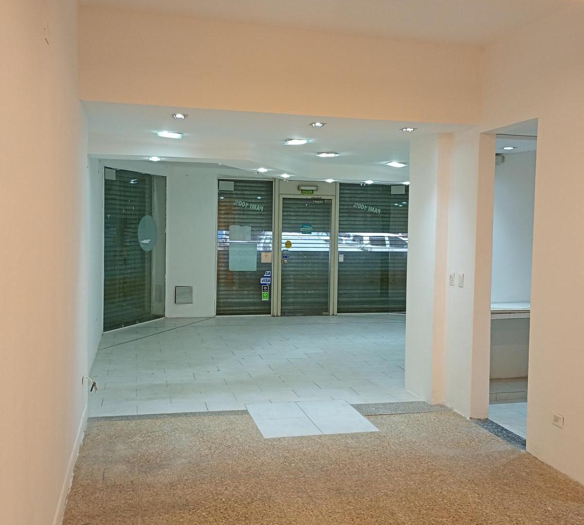Foto de Local 200m2 -ideal Consultorios-Centro Medico-Oficinas-Quilmes Oeste, imagen 5