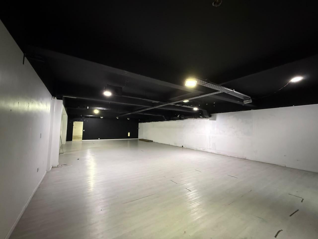 Foto de Gran Local en alquiler - Retiro - 315 m2, imagen 5