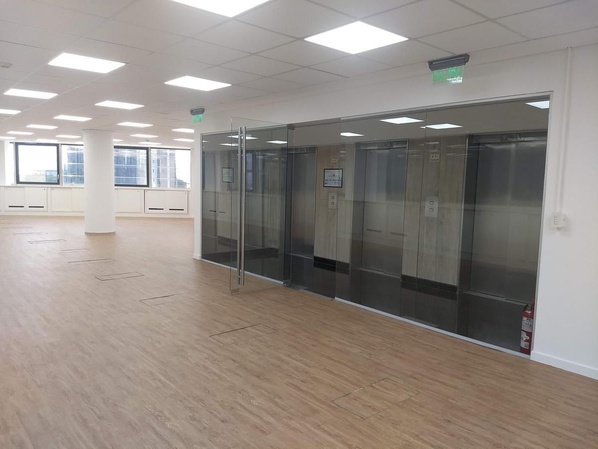 Foto de Excelente oficina corporativa en alquiler - Retiro - 252m2, imagen 4