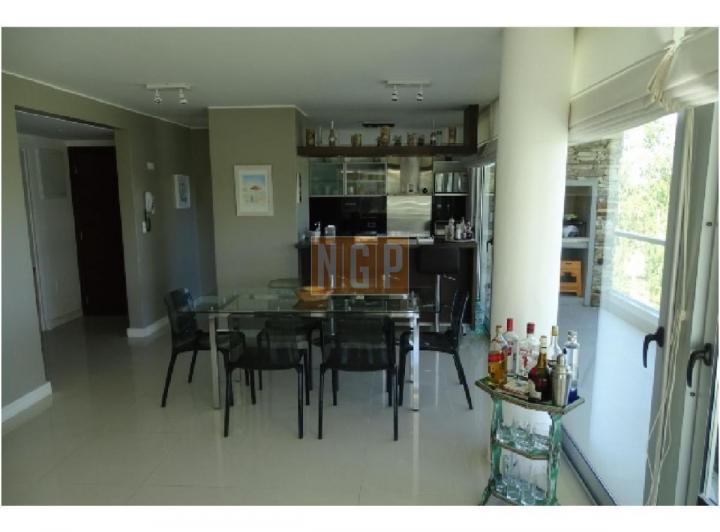 Foto de Rincon del Indio Edificio con servicios, imagen 4