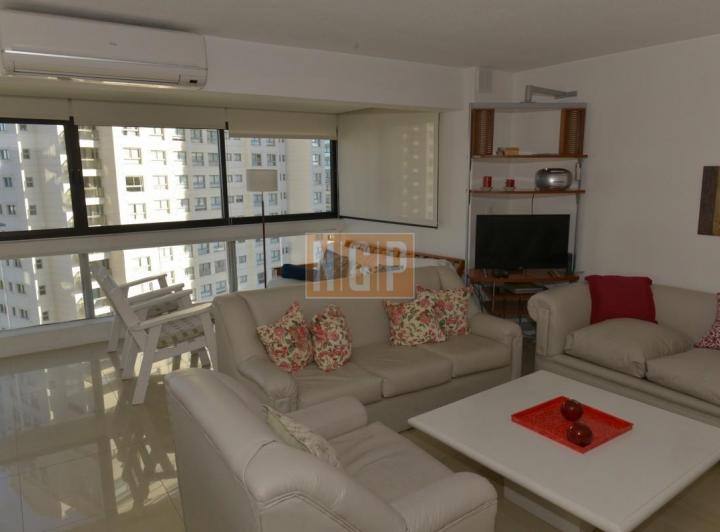 Foto de Departamento en Punta del Este, Torre con servicios, imagen 3