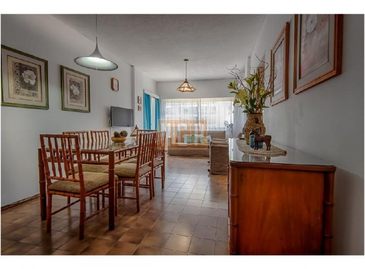 Foto de LINDISIMO DEPARTAMENTO EN AV ROOSEVELT, imagen 1