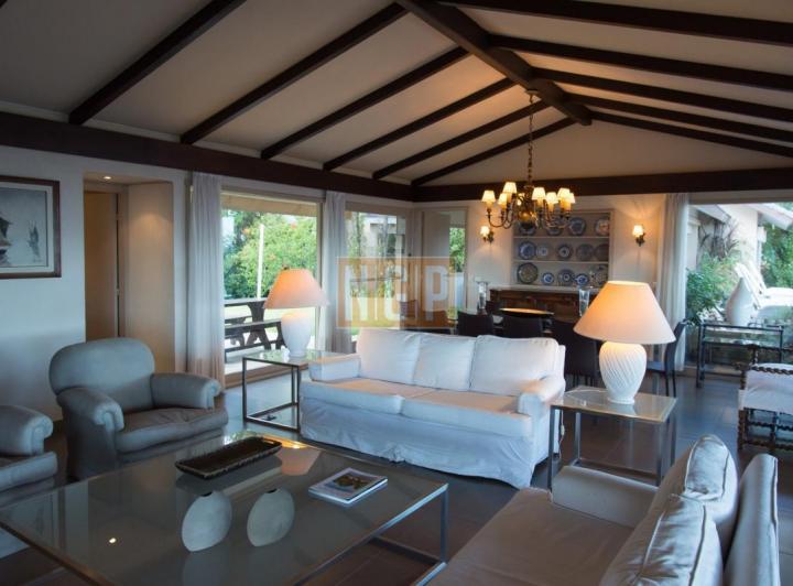 Foto de Hermosa casa frente al mar , playa mansa Punta del Este.-, imagen 2