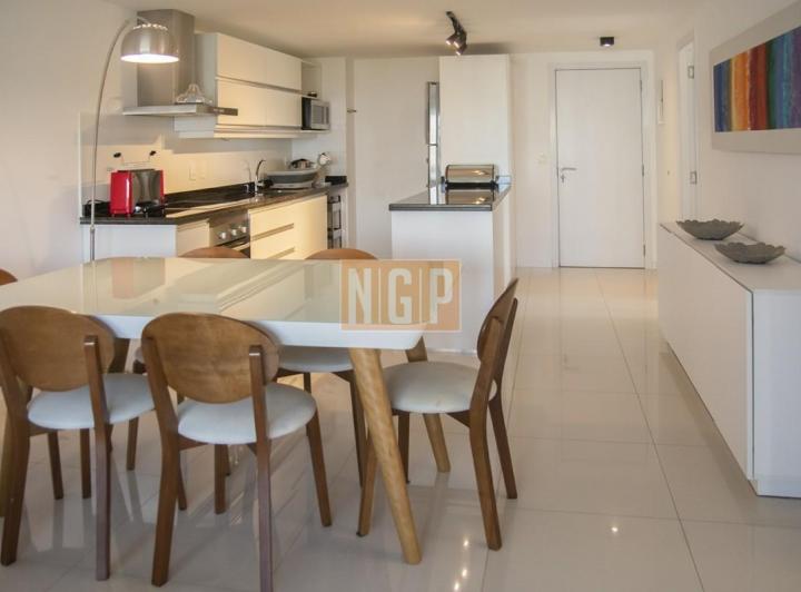 Foto de Apartamento en venta en Torre esmeralda de 3 dormitorios , en Punta del, imagen 1