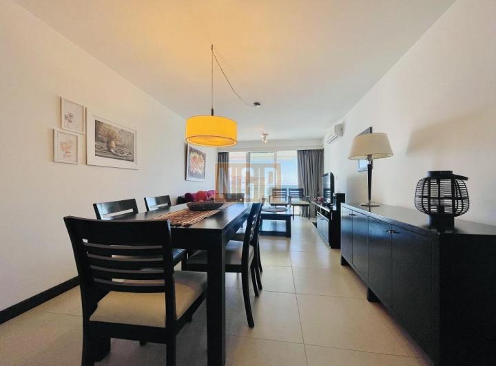 Foto de Apartamento con Vista al Mar de 2 Dormitorios a Una Cuadra de la Playa, imagen 2