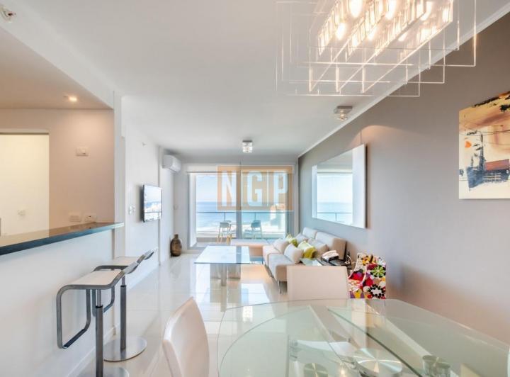 Foto de Apartamento de 2 Dormitorios en Playa Brava con Vista al Mar - Venta, imagen 3