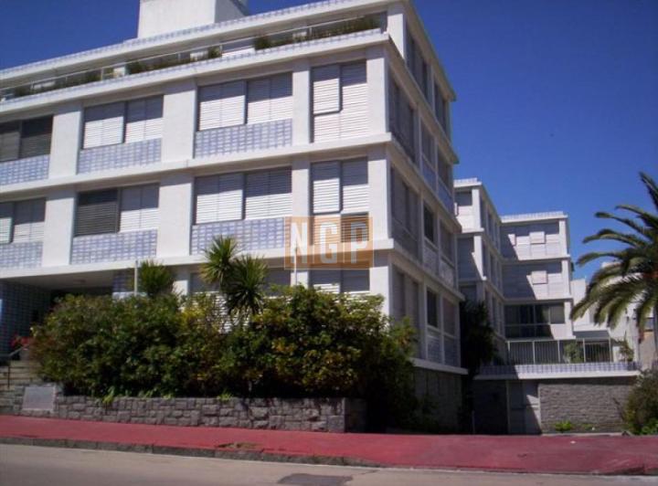 Apartamento en Peninsula, 3 dormitorios * 5