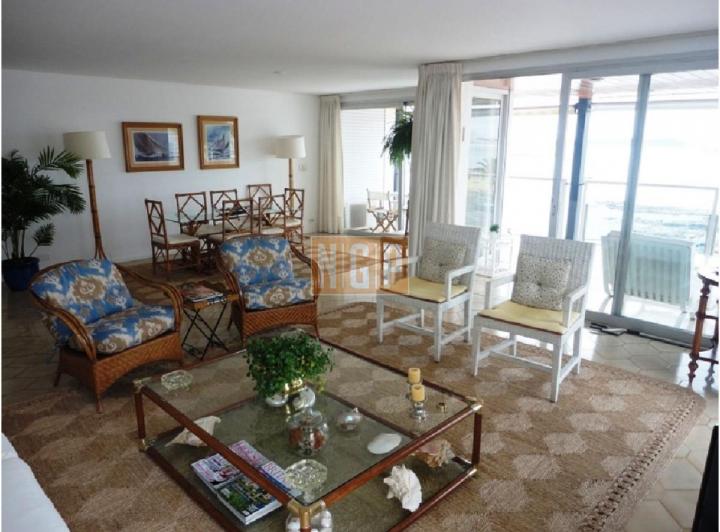 Foto de Apartamento en Venta – Edificio Brioni, Punta del Este, imagen 4
