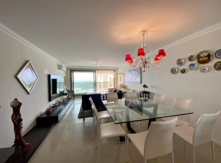 Foto de Venta apartamento Imperiale I tres dormitorios Punta del Este., imagen 3