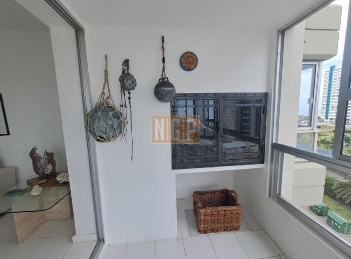 Apartamento en Brava - Punta del Este con vista y parrillero. 2