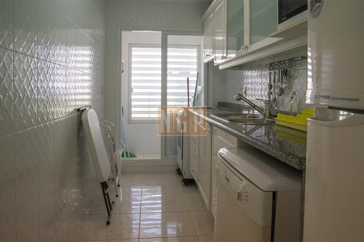 Foto de Departamento de 3 dormitorios en venta frente a Playa Mansa, Coral Tower, imagen 3