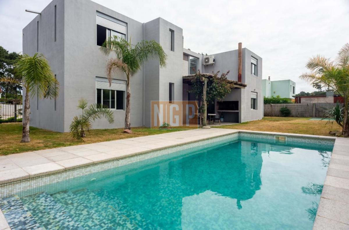 Hermosa casa a estrenar