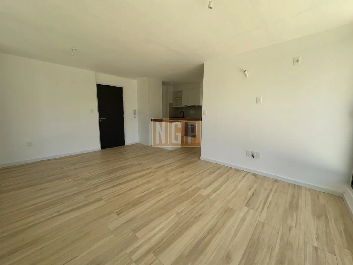 Apartamento en venta de 2 dormitorios, Aidy Grill, Punta del Este. 2