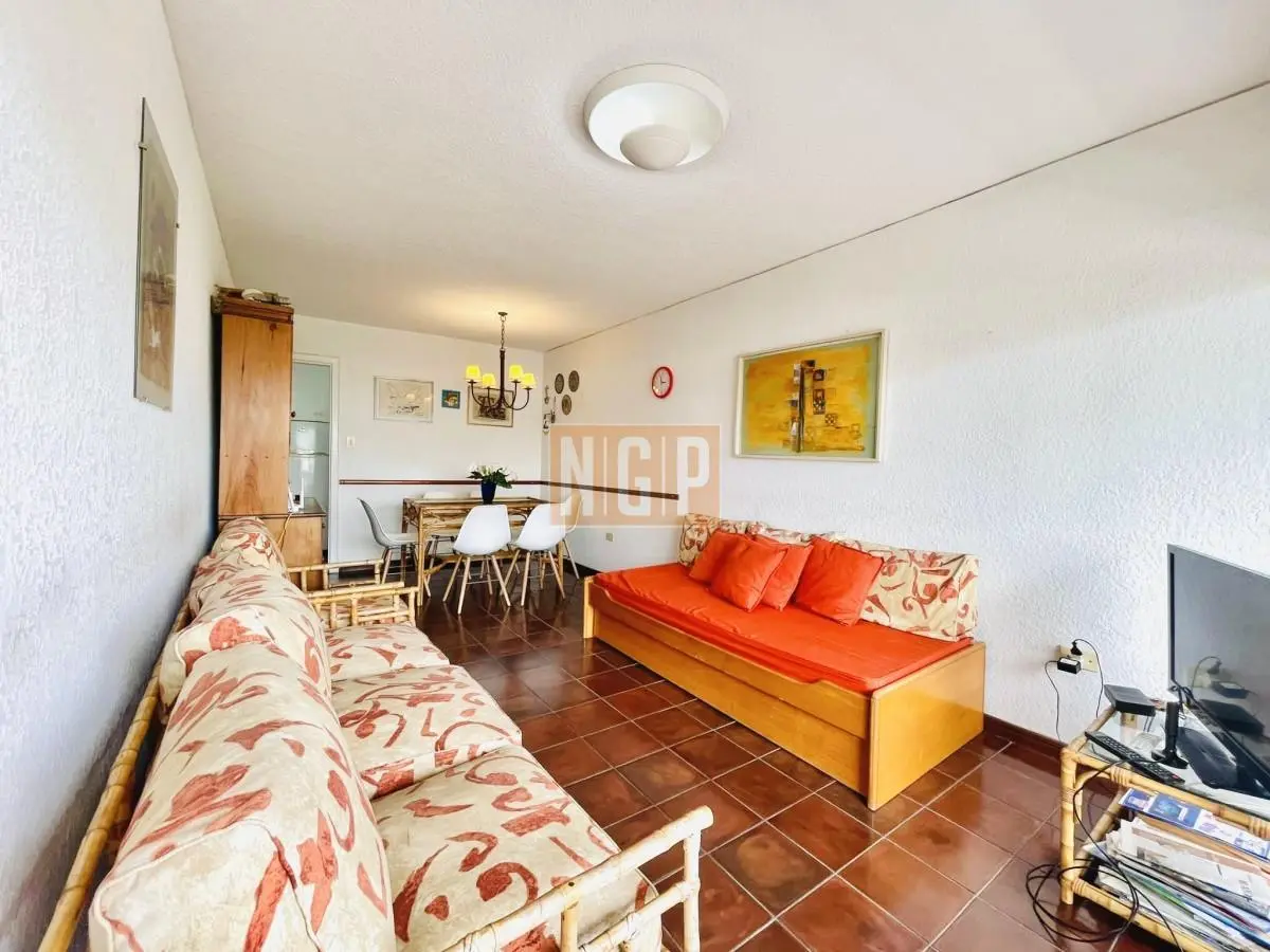 Apartamento de 2 Dormitorios en Aidy Grill a Pocos Metros de Playa Brava - Venta 4