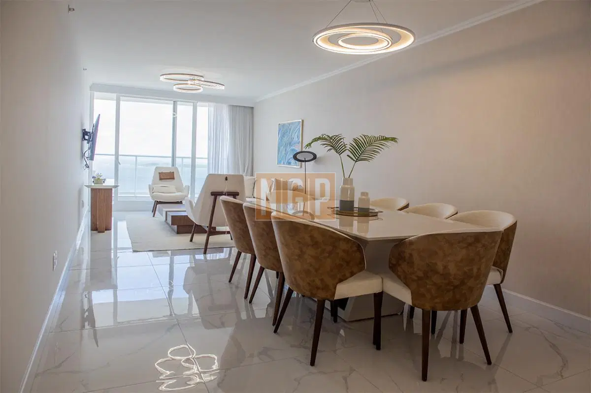 Apartamento en Mansa - Punta del Este en venta de 3 dormitorios. 3