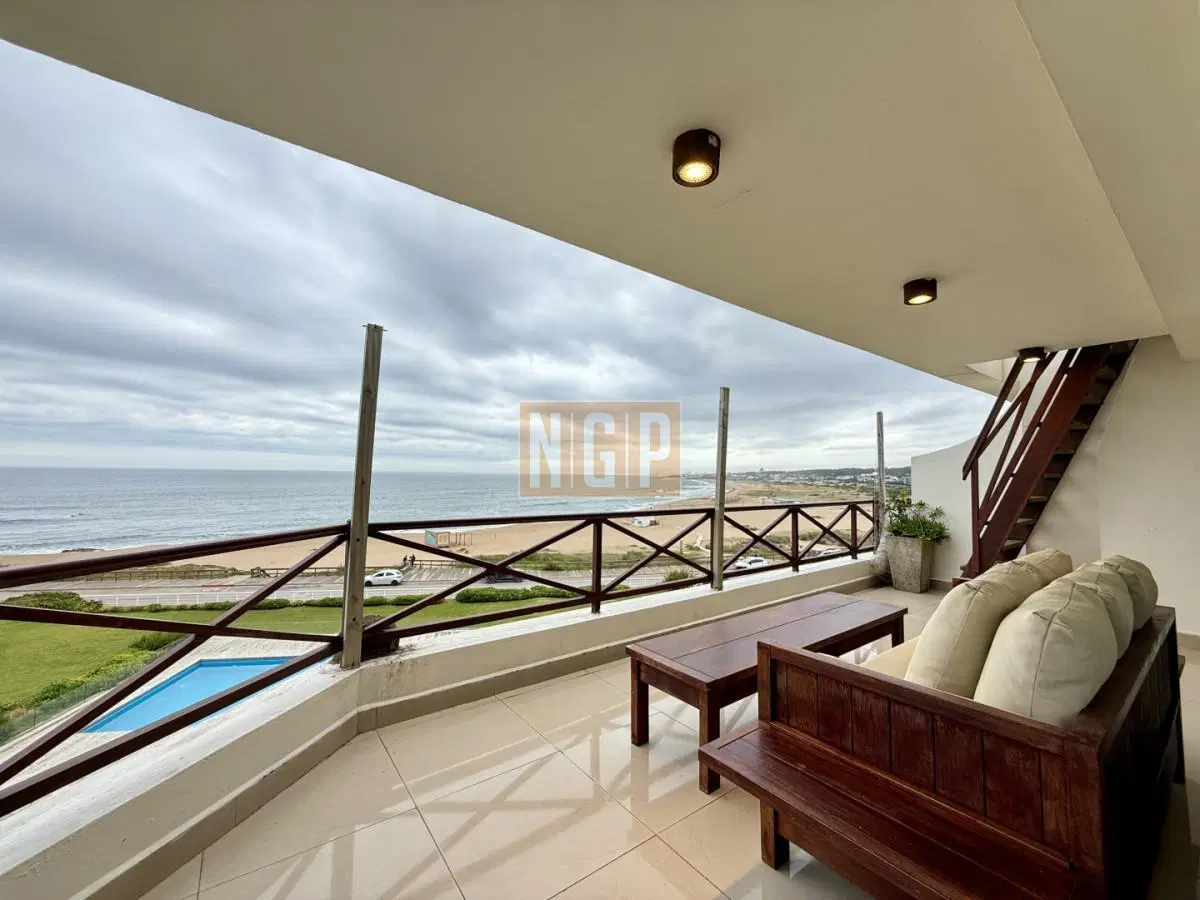 Pent House en venta en Lomas de Manantiales 5