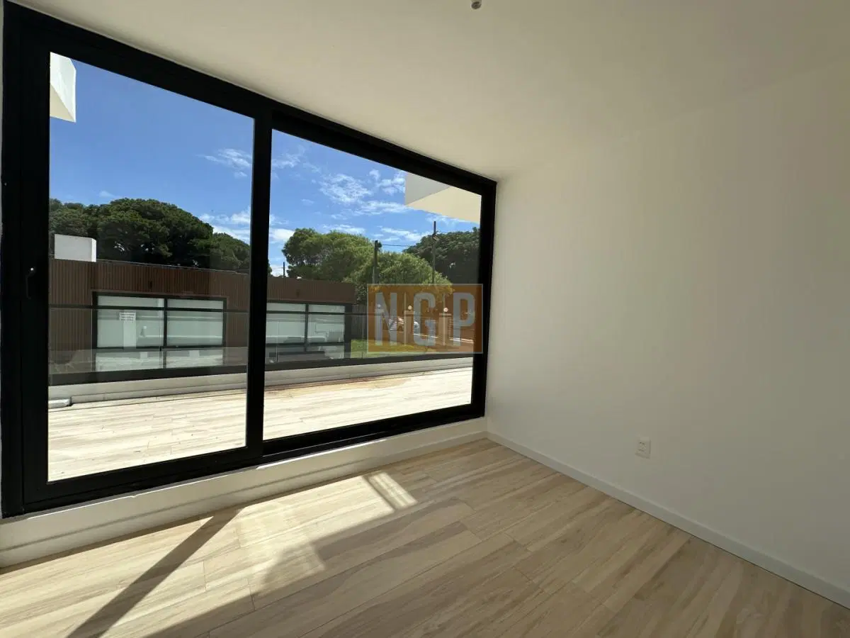 Apartamento en venta de 2 dormitorios, Aidy Grill, Punta del Este. 5