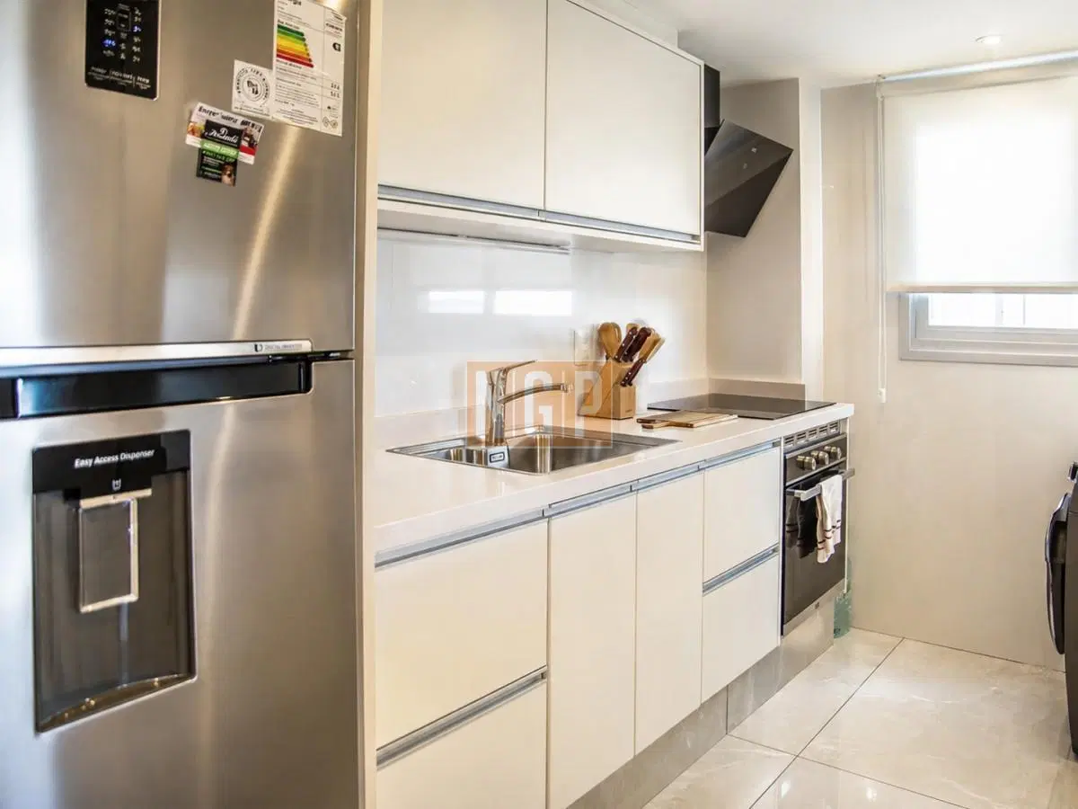 Departamento de 2 dormirorios en venta en Miami Boulevard, Punta del Este 2
