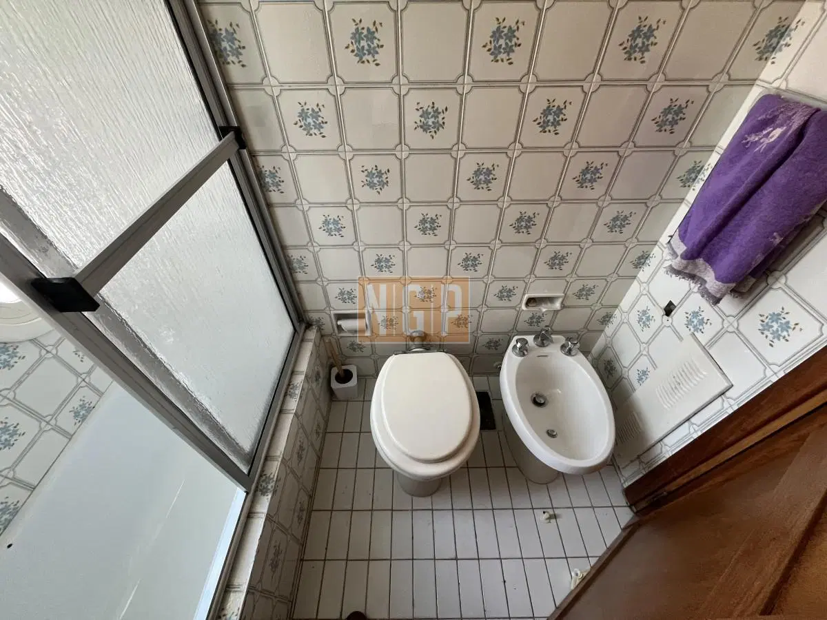 Apartamento en venta en el edificio Costanera 12 playa mansa 8