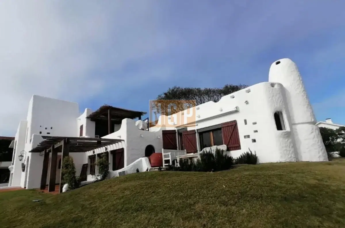 Chalet en venta con vista al mar en casco histórico de la Península. 5