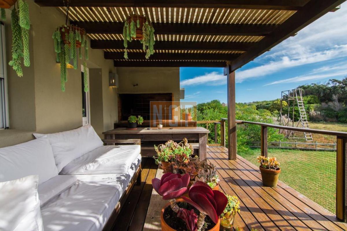 Foto de Venta casa de 4 dormitorios frente al mar, imagen 3