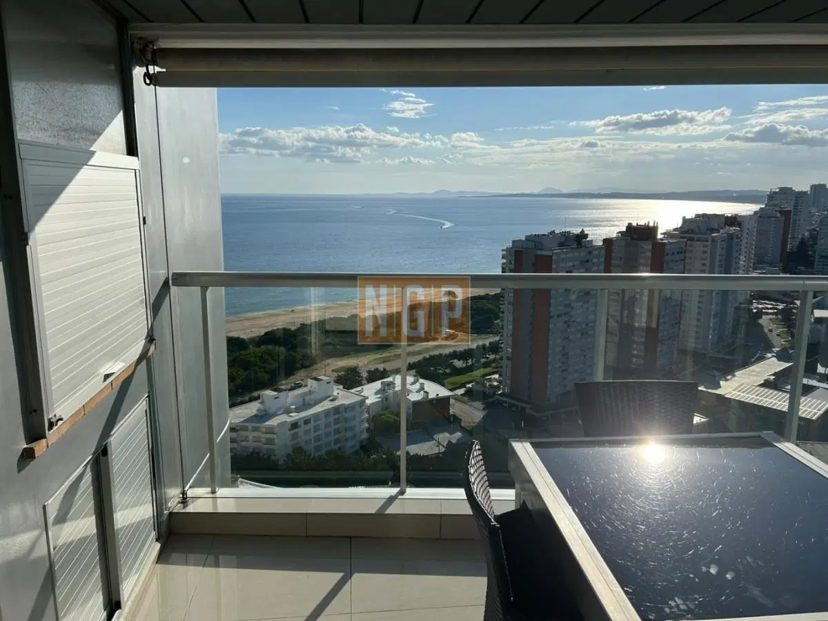 departamento playa mansa con servicios 1