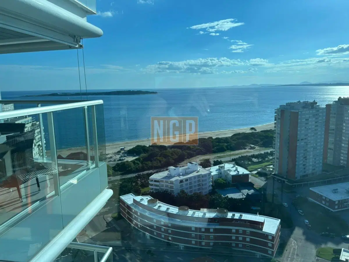 departamento playa mansa con servicios 3