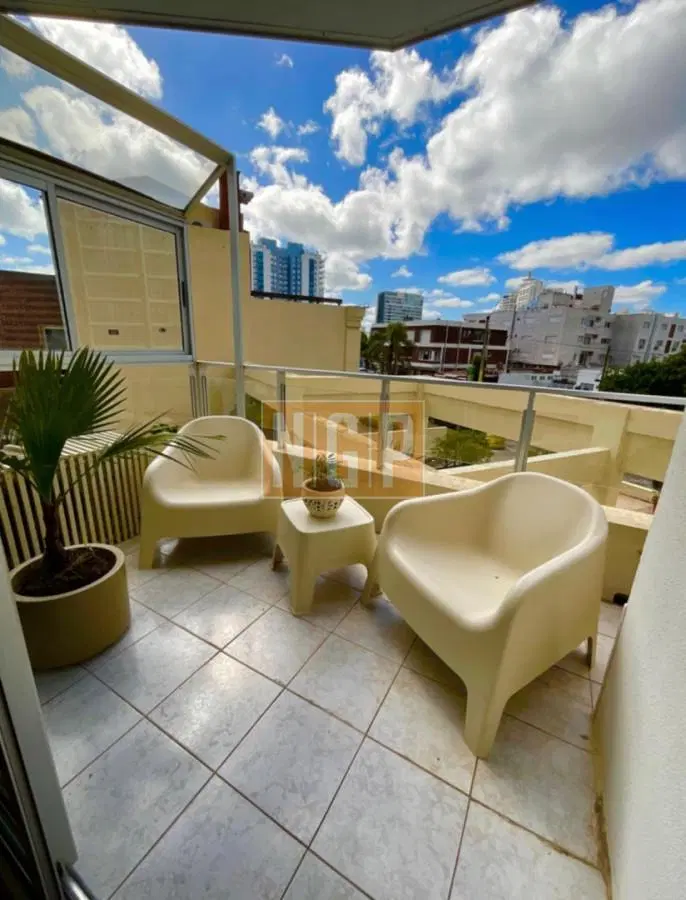 Apartamento a pasos del mar en playa brava 3