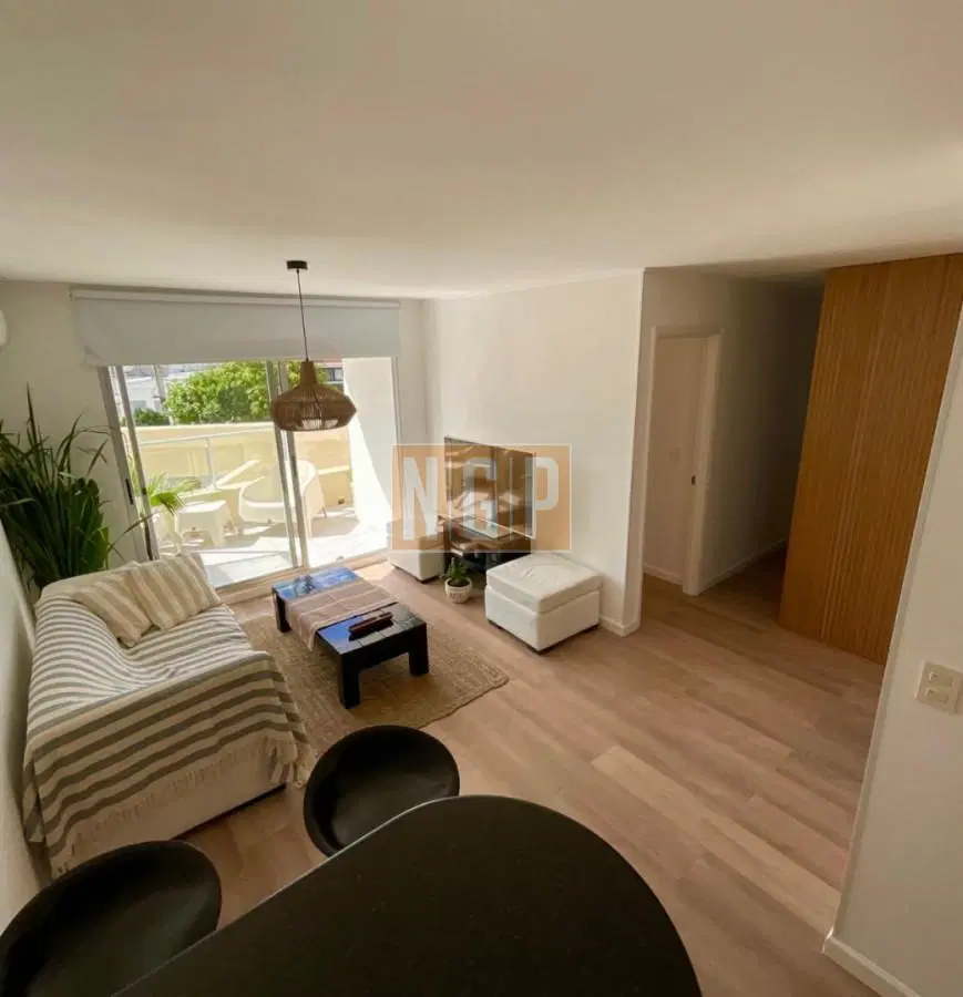 Apartamento a pasos del mar en playa brava 4