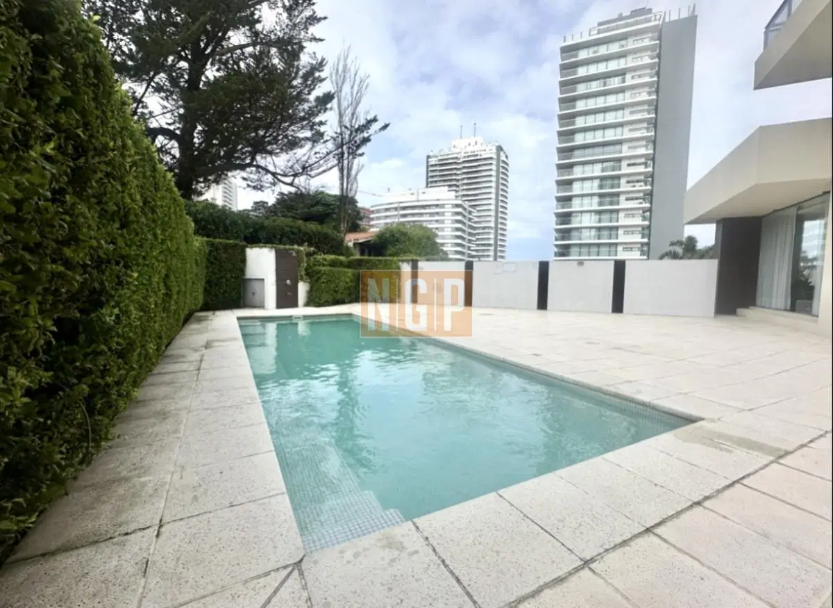 Apartamento en Punta del Este, Brava 5