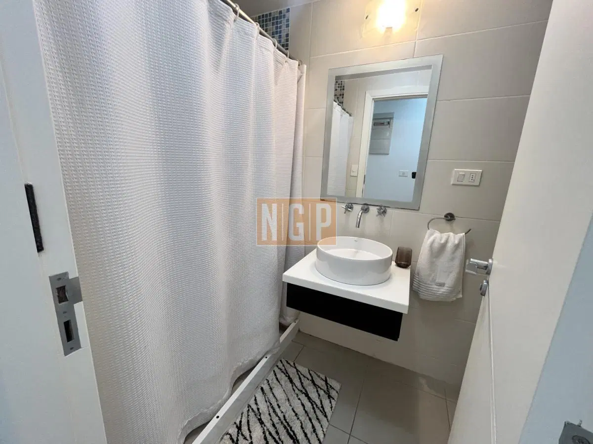 Apartamento de 2 dormitorios en venta, Punta del Este. 5