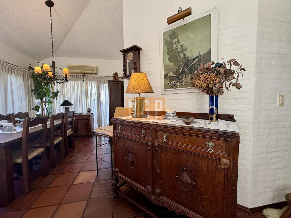 Foto de CASA EN VENTA - BARRIO CANTEGRIL, AV. CÓRDOVA, imagen 5