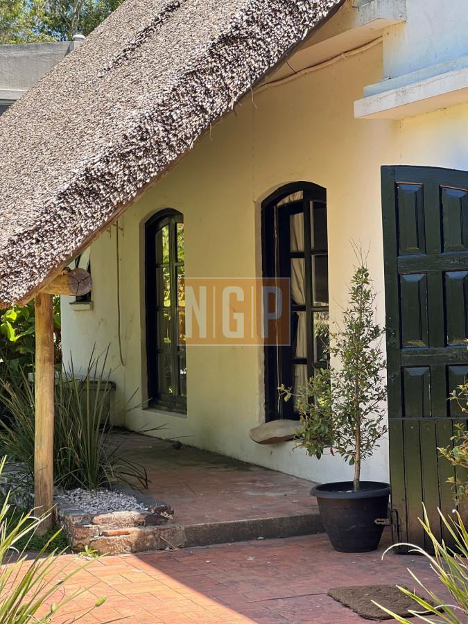 Foto de Amplia casa a la venta en Punta del Este de 6 dormitorios en el Tesoro, imagen 4